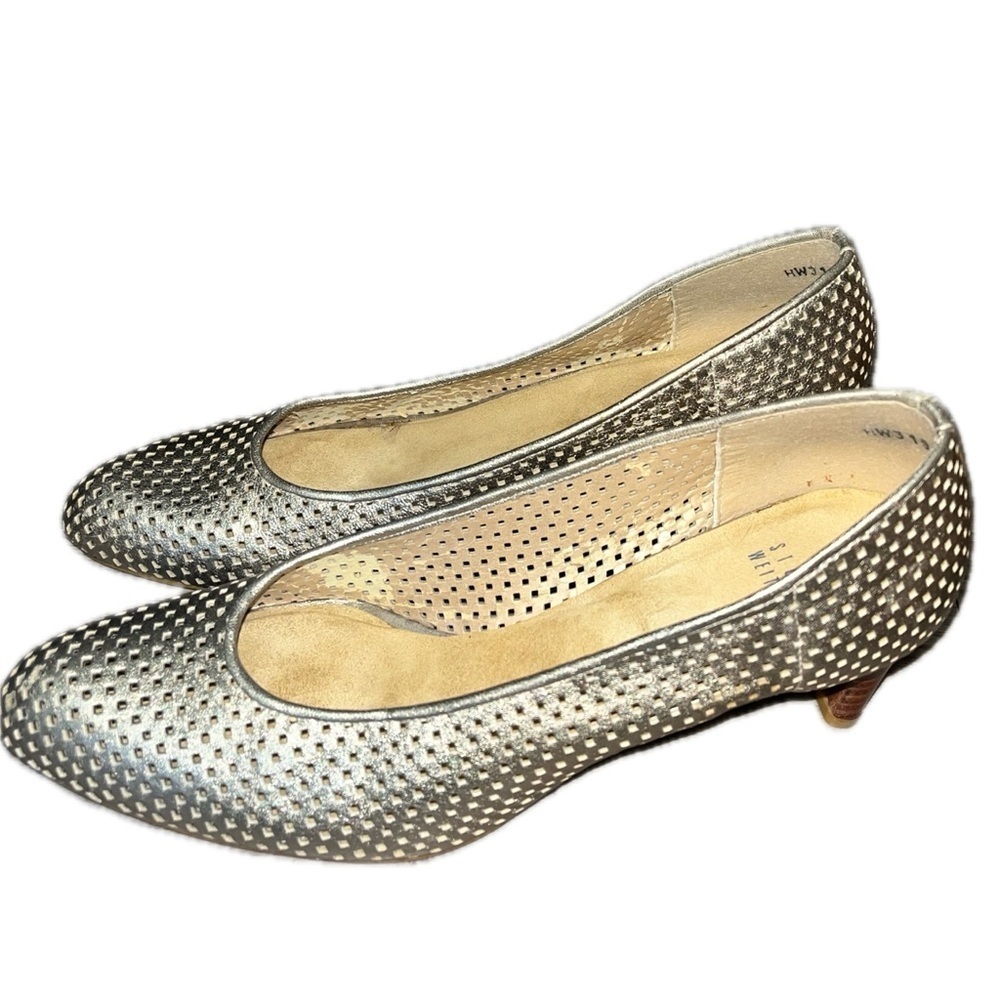 Stuart Weitzman Auth $399 Women's Gold Leather Cutout Accent Pumps Size 7.5M